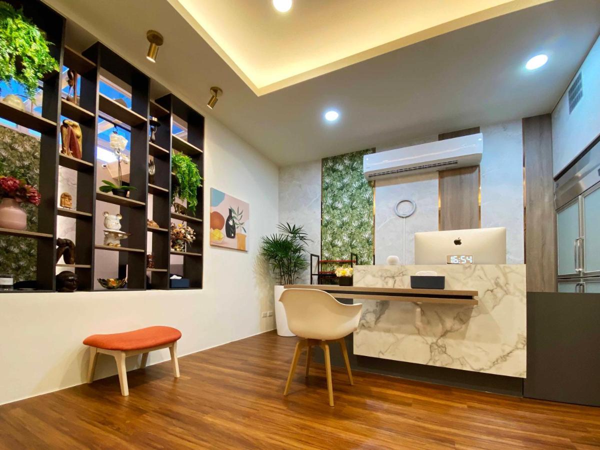 1881 Ya Ka Hostel Тайнань Экстерьер фото